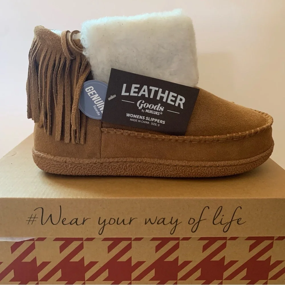 Leather Goods by MUK LUKS Camel Veroni Fringe Suede Boot women’s size 9